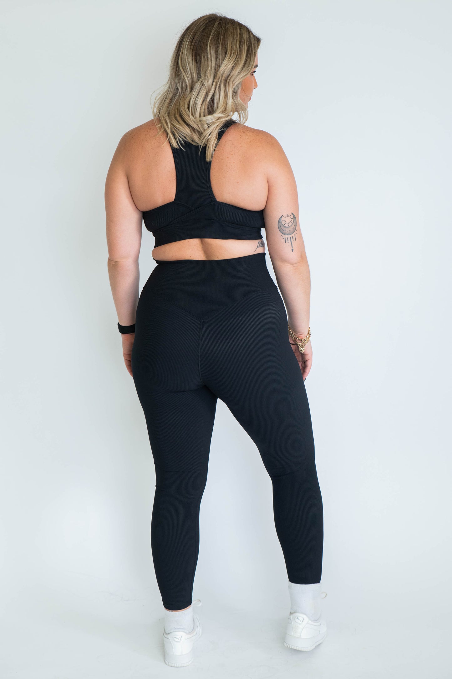 Lush Ribbed Ankle Leggings - Black