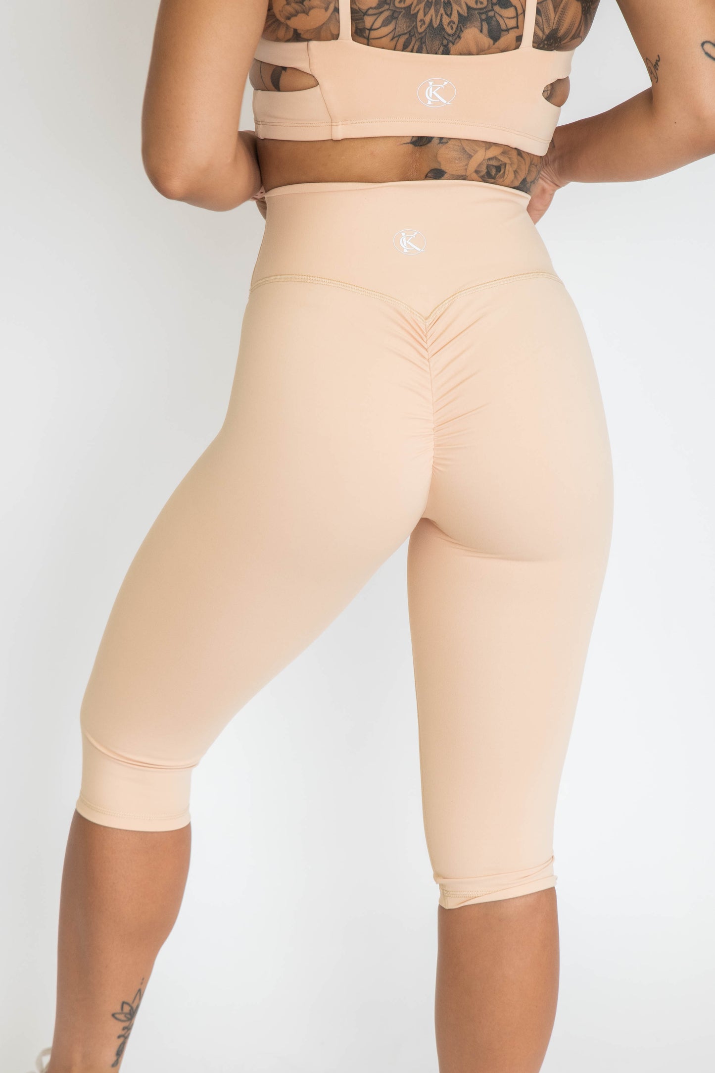 Classic 3/4 Scrunch Leggings - Sand