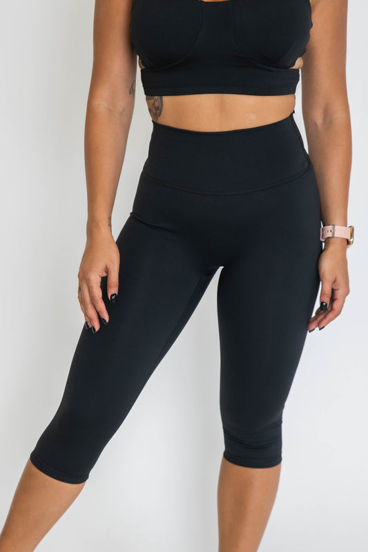 Classic 3/4 Scrunch Leggings - Black