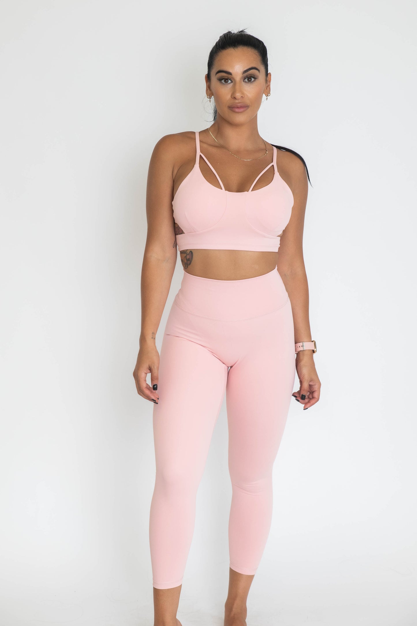 Isla Chic Sports Bra - Pink