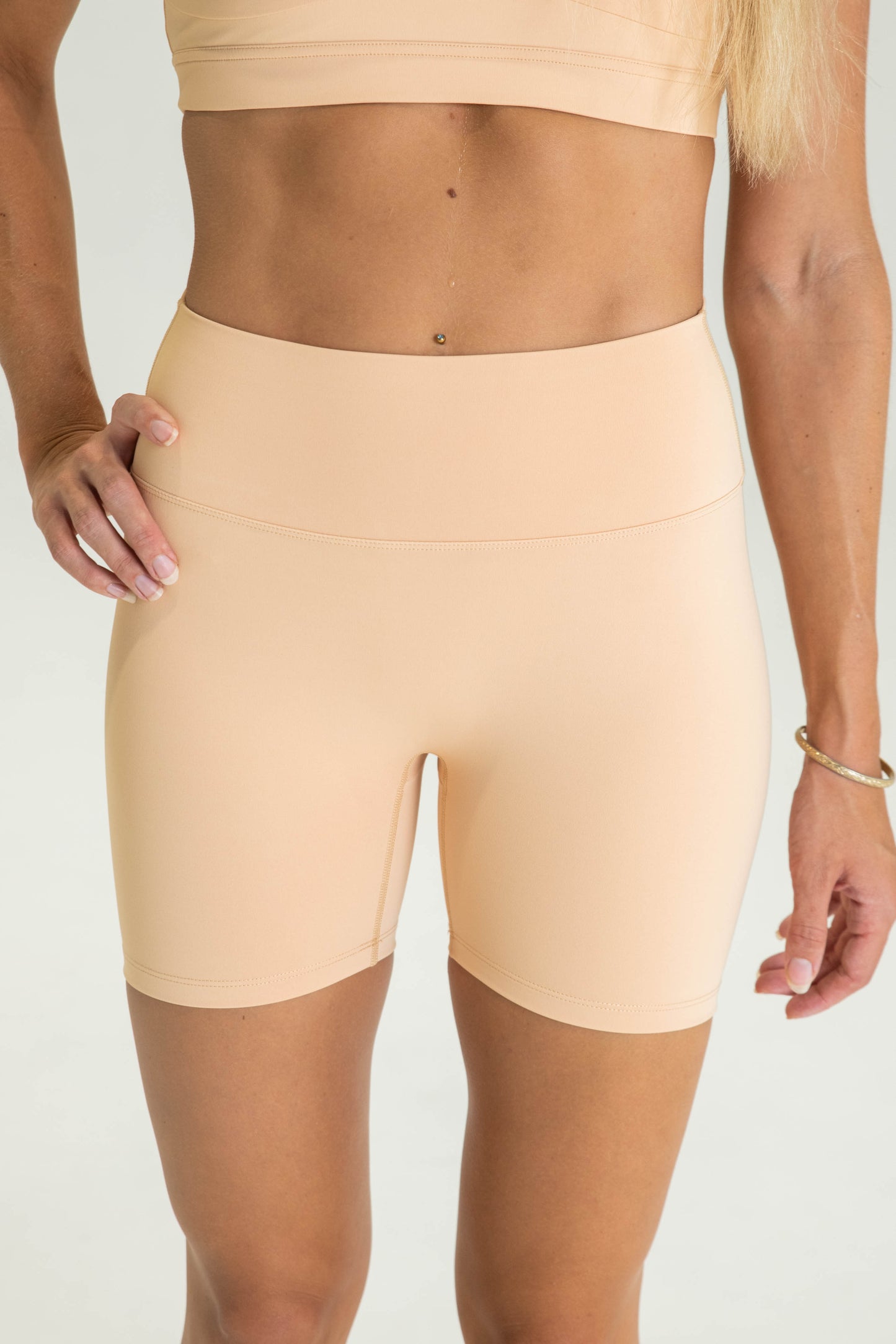 Classic Scrunch Mid-Length Leggings - Sand